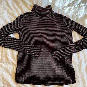 American Eagle Soft and Sexy Ribbed Burgundy long Sleeve Tee